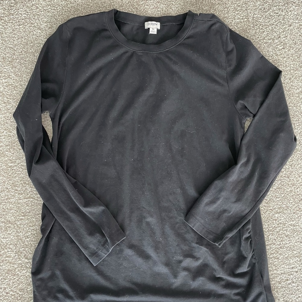 JCREW maternity black tee